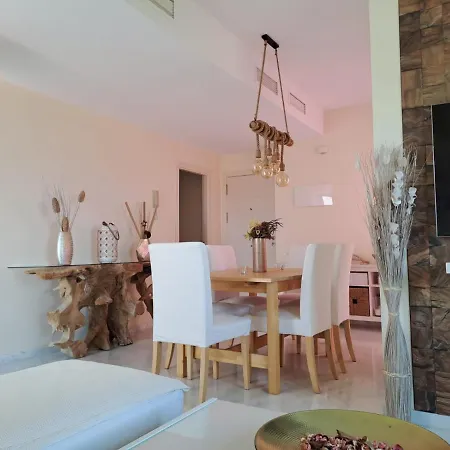 Penthouse Golfclub Valle إِستيبونا